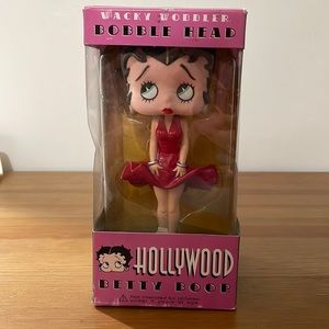 Betty Boop Wacky Wobbler Bobble Head